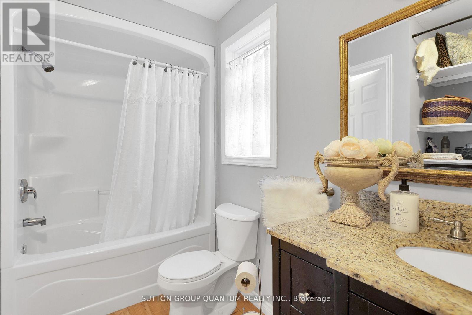 442 First Concession Road, Norfolk, ON - Indoor Photo Showing Bathroom