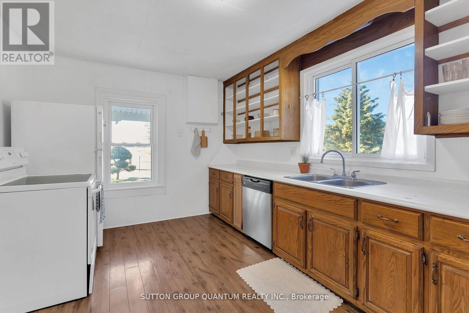 442 First Concession Road, Norfolk, ON - Indoor