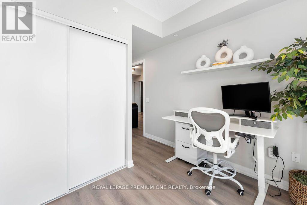 511 - 9000 Jane Street, Vaughan, ON - Indoor Photo Showing Office