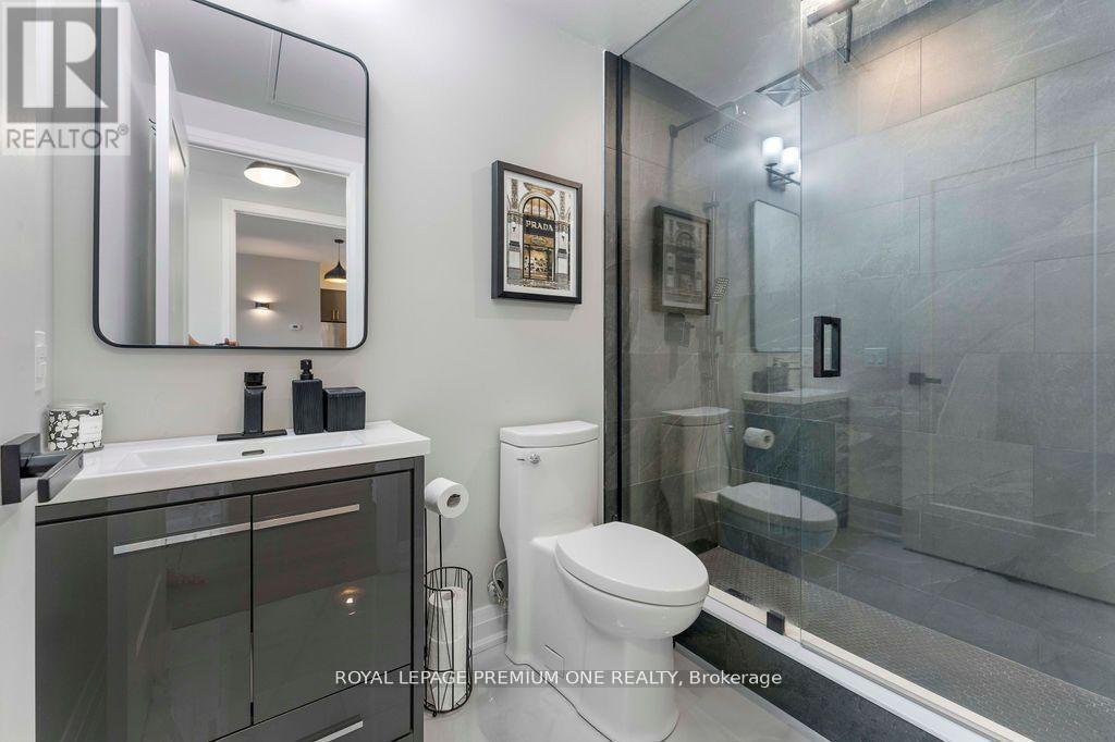 511 - 9000 Jane Street, Vaughan, ON - Indoor Photo Showing Bathroom