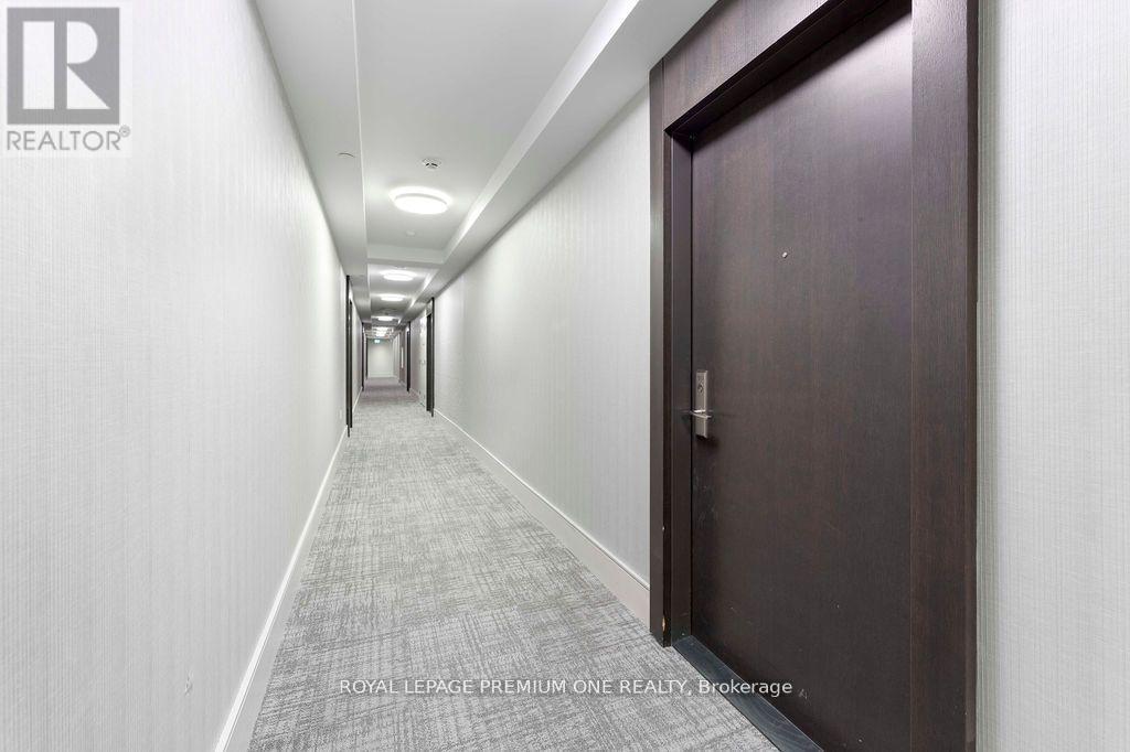 511 - 9000 Jane Street, Vaughan, ON - Indoor Photo Showing Other Room