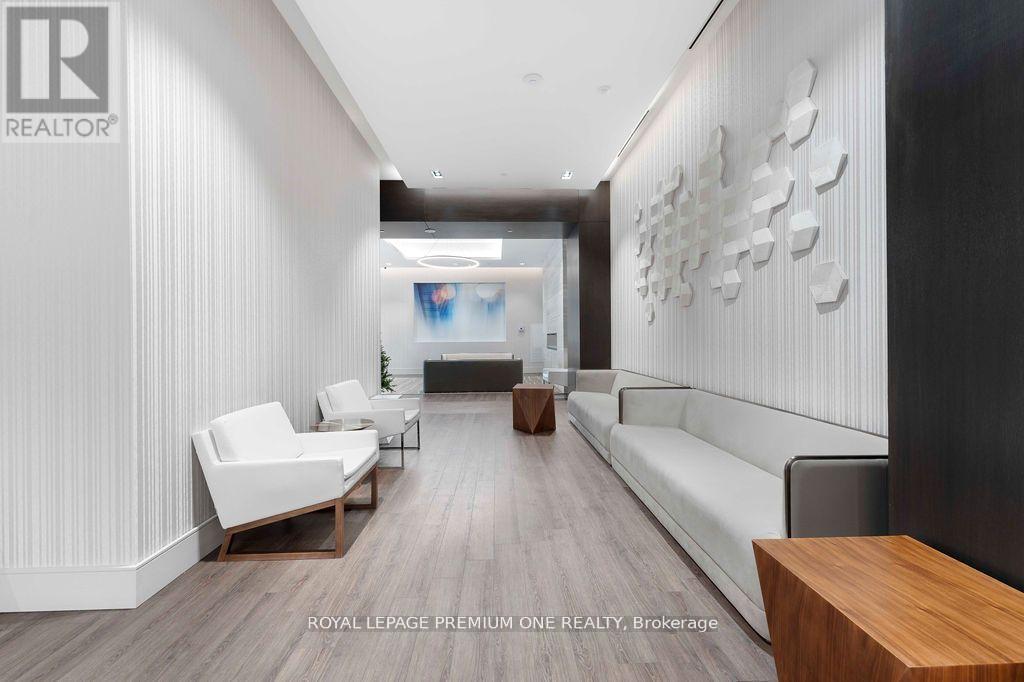 511 - 9000 Jane Street, Vaughan, ON - Indoor Photo Showing Other Room