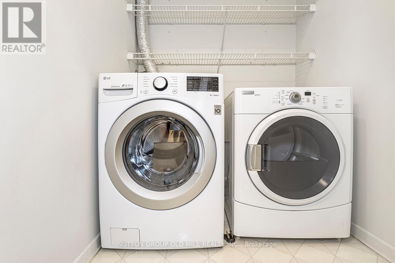 2806 - 1300 Islington Avenue, Toronto, ON - Indoor Photo Showing Laundry Room