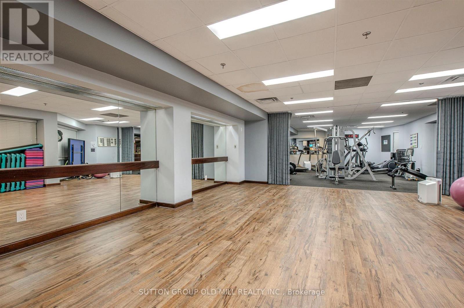 2806 - 1300 Islington Avenue, Toronto, ON - Indoor Photo Showing Other Room