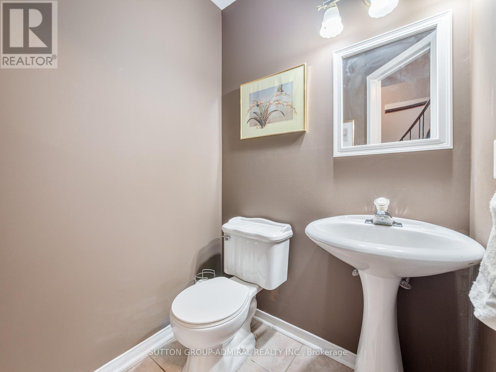 82 Belmont Boulevard, Halton Hills, ON - Indoor Photo Showing Bathroom