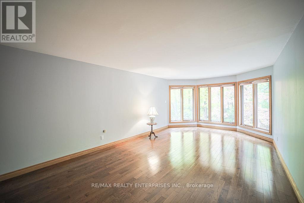 1601 Jalna Avenue, Mississauga, ON - Indoor Photo Showing Other Room