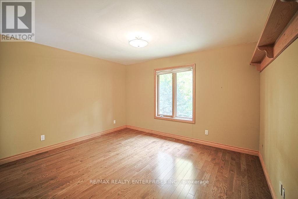 1601 Jalna Avenue, Mississauga, ON - Indoor Photo Showing Other Room