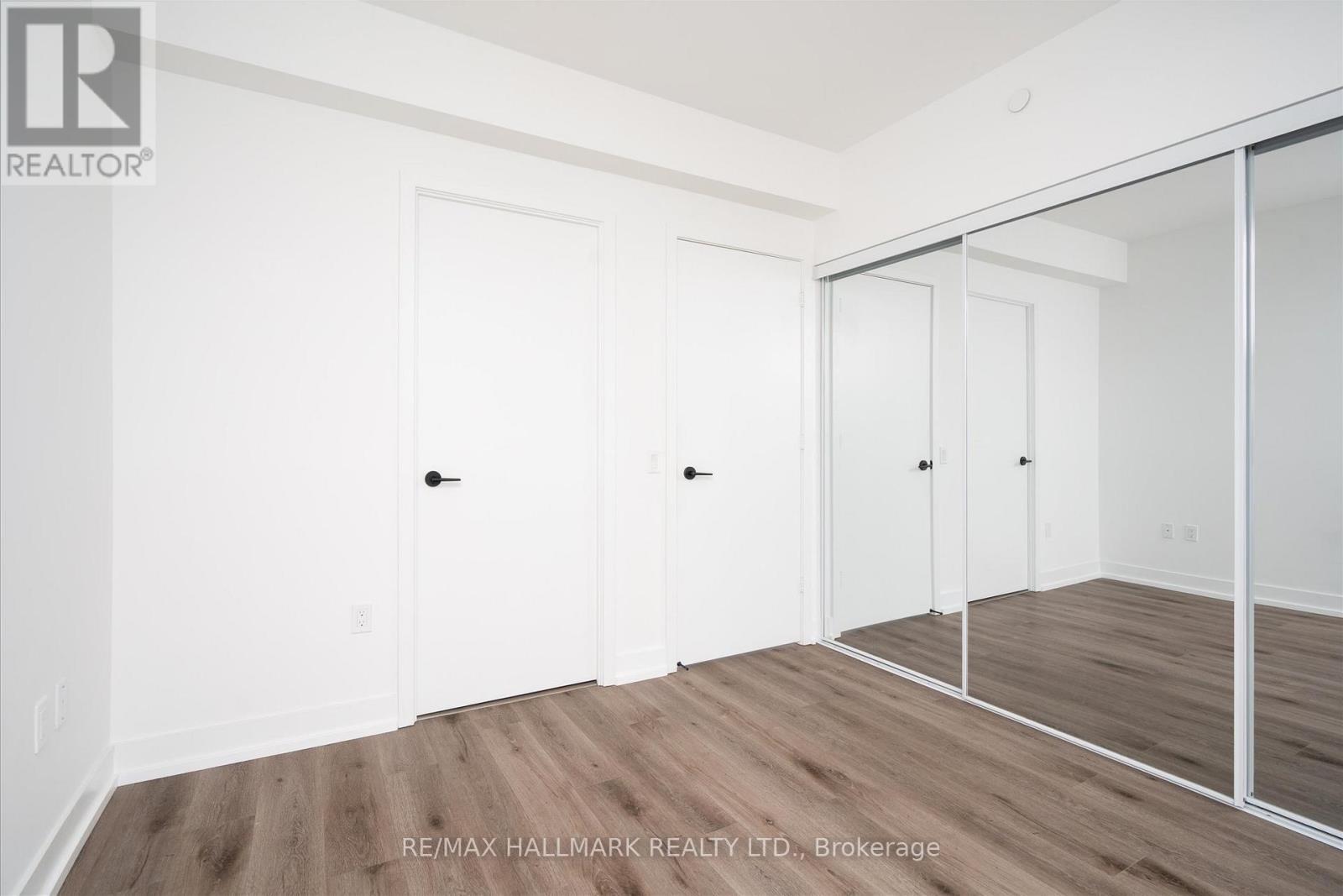 621 - 60 George Butchart Drive, Toronto, ON - Indoor Photo Showing Other Room