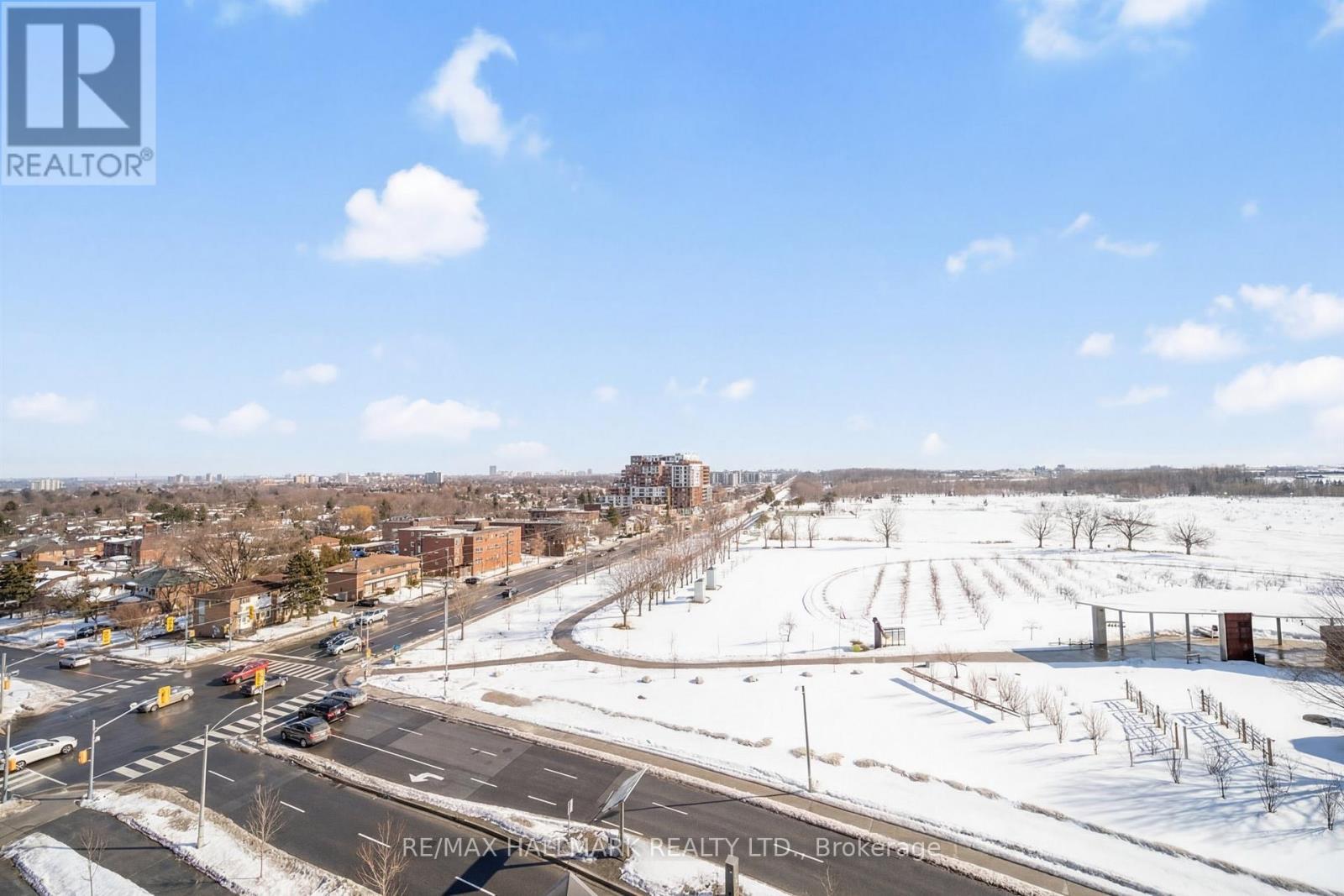 621 - 60 George Butchart Drive, Toronto, ON - Outdoor With View