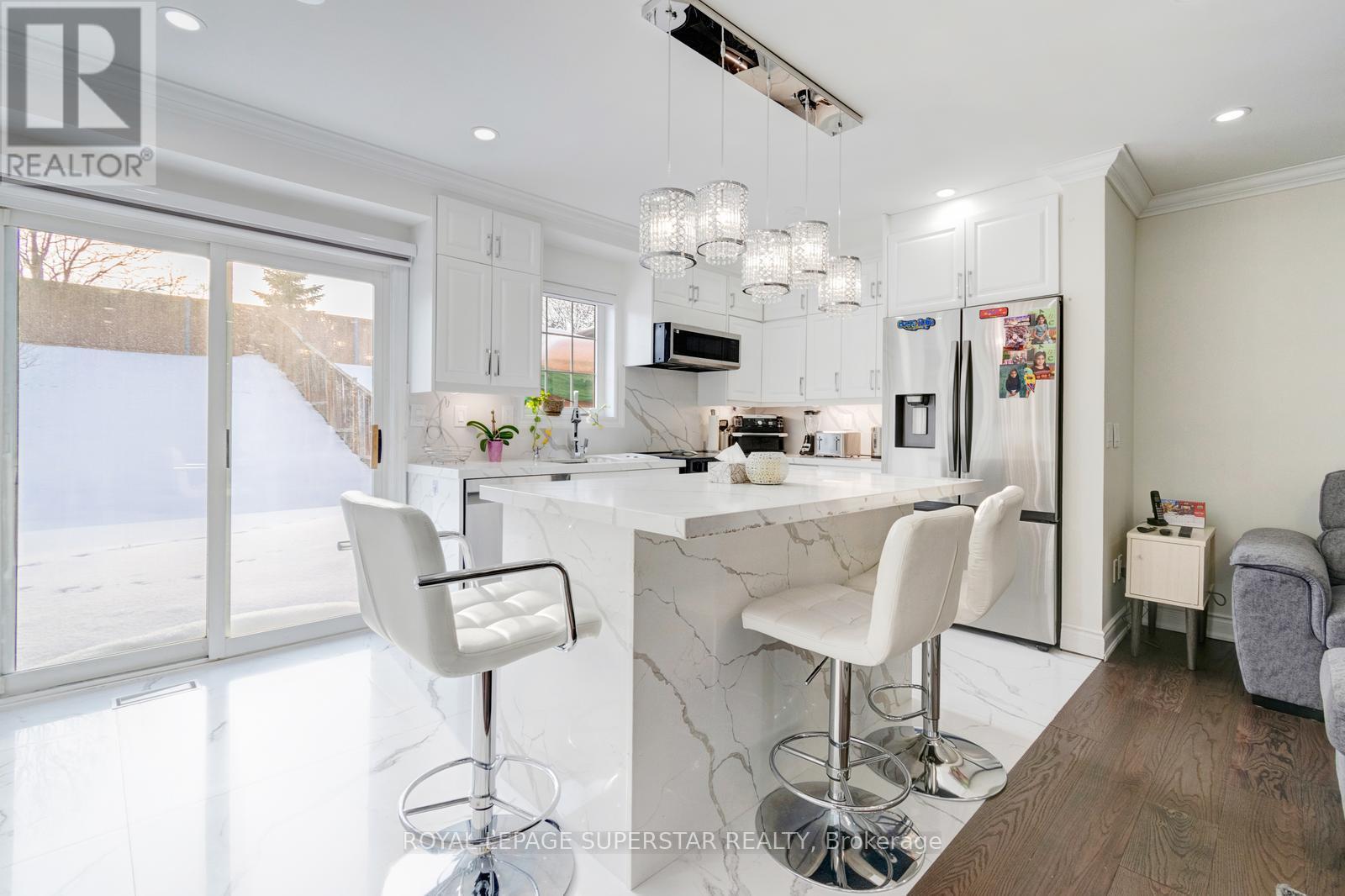 131 Checkerberry Crescent, Brampton, ON - Indoor