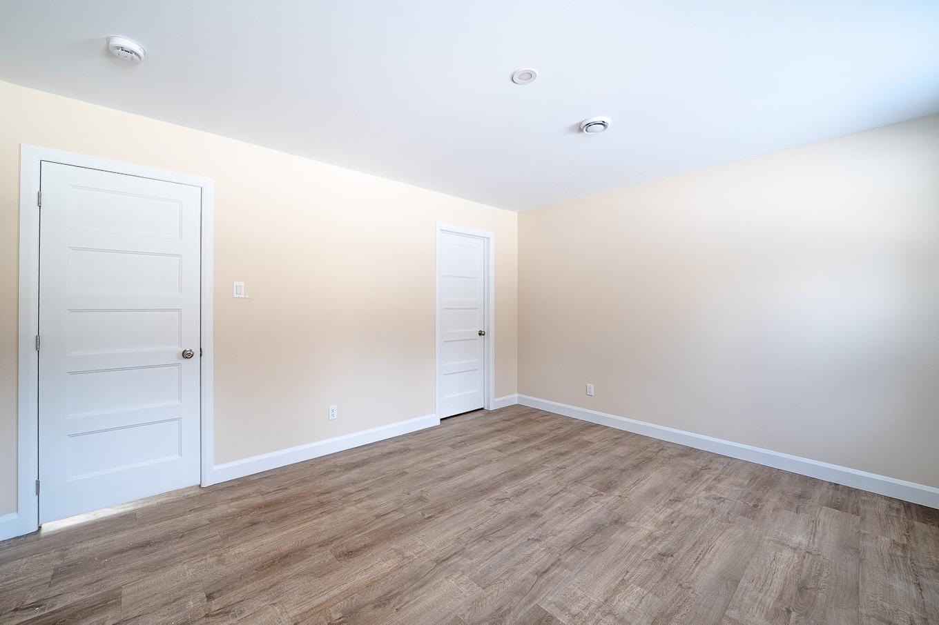 Chambre à coucher - 127 Rue Des Ruisseaux, Val-Des-Sources, QC - Indoor Photo Showing Other Room