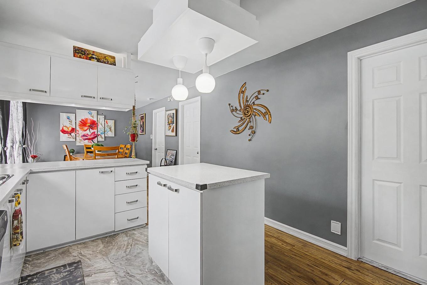 Cuisine - 225 47E Rue O., Venise-En-Québec, QC - Indoor Photo Showing Kitchen