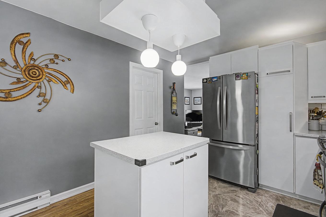 Cuisine - 225 47E Rue O., Venise-En-Québec, QC - Indoor Photo Showing Kitchen