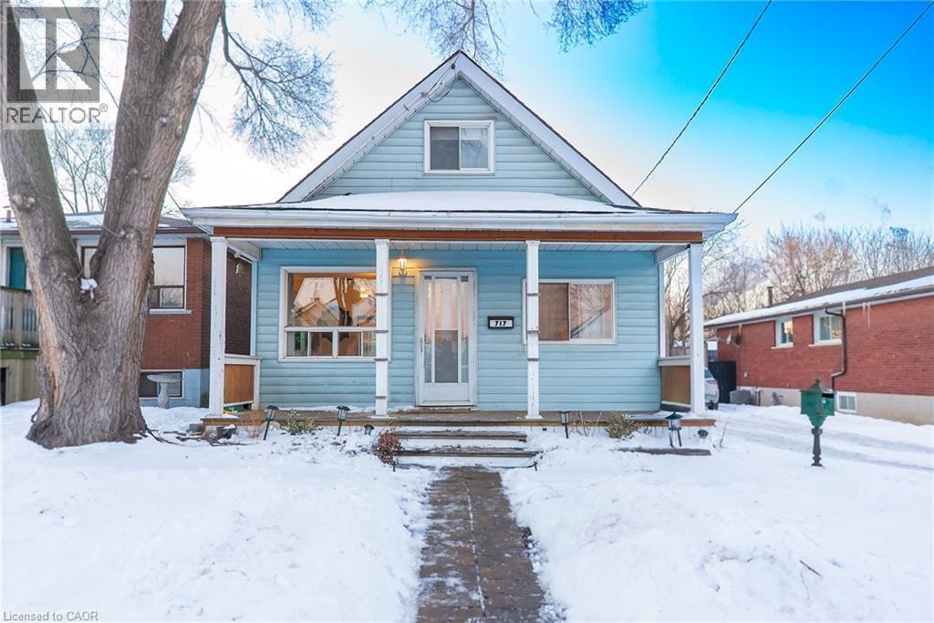717 Knox Avenue, Hamilton, ON - Outdoor