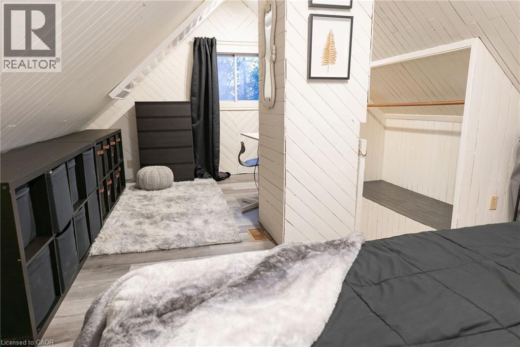 717 Knox Avenue, Hamilton, ON -