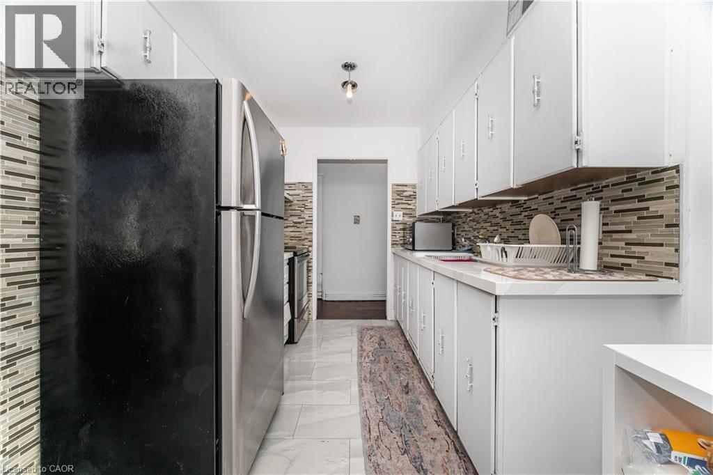 1580 Mississauga Valley Boulevard Unit# 1901, Mississauga, ON - Indoor Photo Showing Kitchen