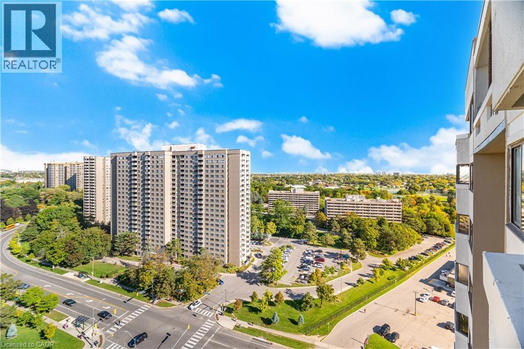 1580 Mississauga Valley Boulevard Unit# 1901, Mississauga, ON - Outdoor With View