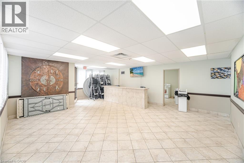 1580 Mississauga Valley Boulevard Unit# 1901, Mississauga, ON - Indoor Photo Showing Other Room