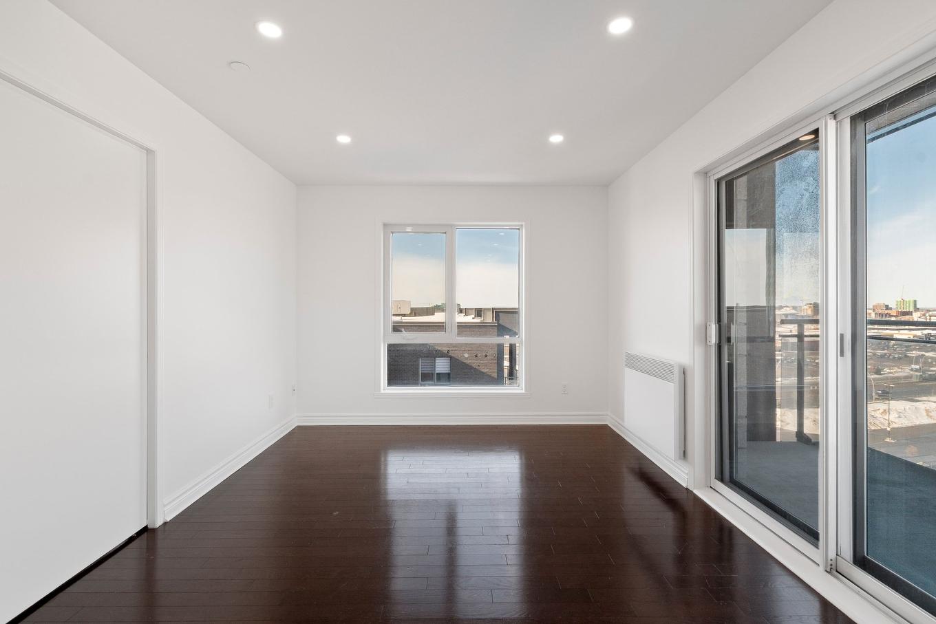 Salon - 1104-1900 Boul. Du Souvenir, Laval (Chomedey), QC - Indoor Photo Showing Other Room