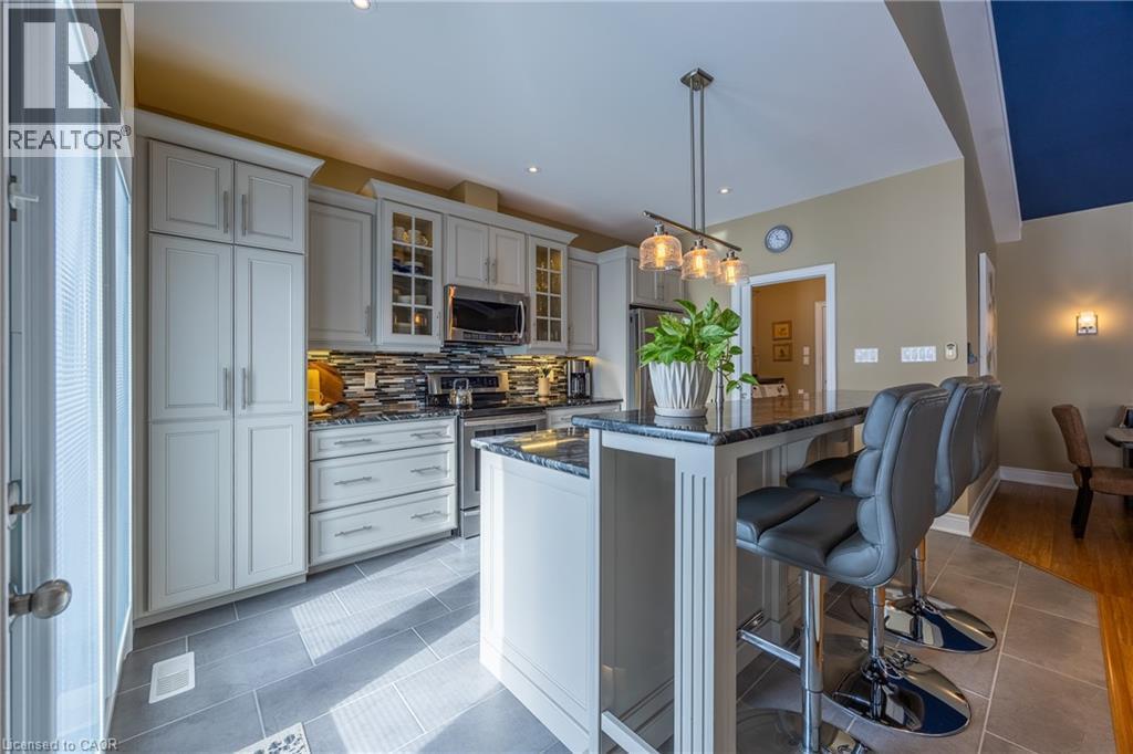 27 Viking Lane, Port Dover, ON - Indoor Photo Showing Kitchen With Upgraded Kitchen