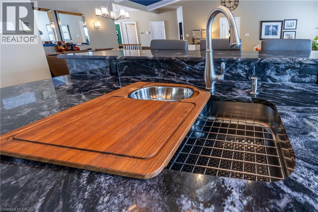 27 Viking Lane, Port Dover, ON - Indoor Photo Showing Kitchen