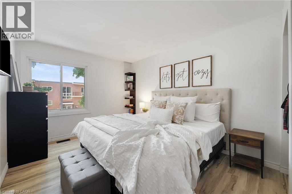 17 Old Pine Trail Unit# 150, St. Catharines, ON - Indoor Photo Showing Bedroom