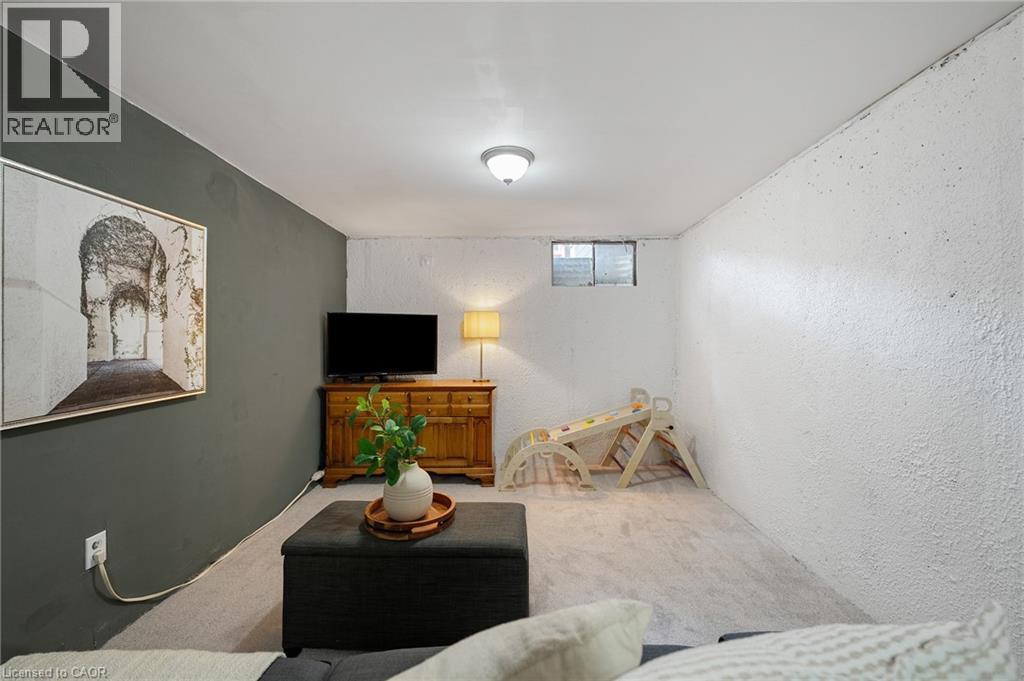 17 Old Pine Trail Unit# 150, St. Catharines, ON - Indoor Photo Showing Other Room