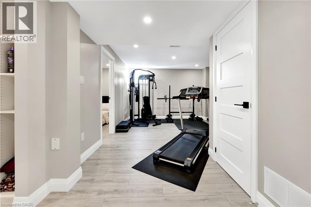 262 Grovehill Crescent, Kitchener, ON - Indoor Photo Showing Gym Room