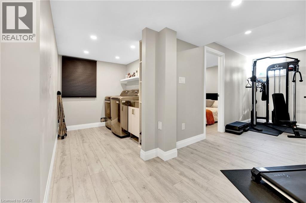 262 Grovehill Crescent, Kitchener, ON - Indoor Photo Showing Gym Room