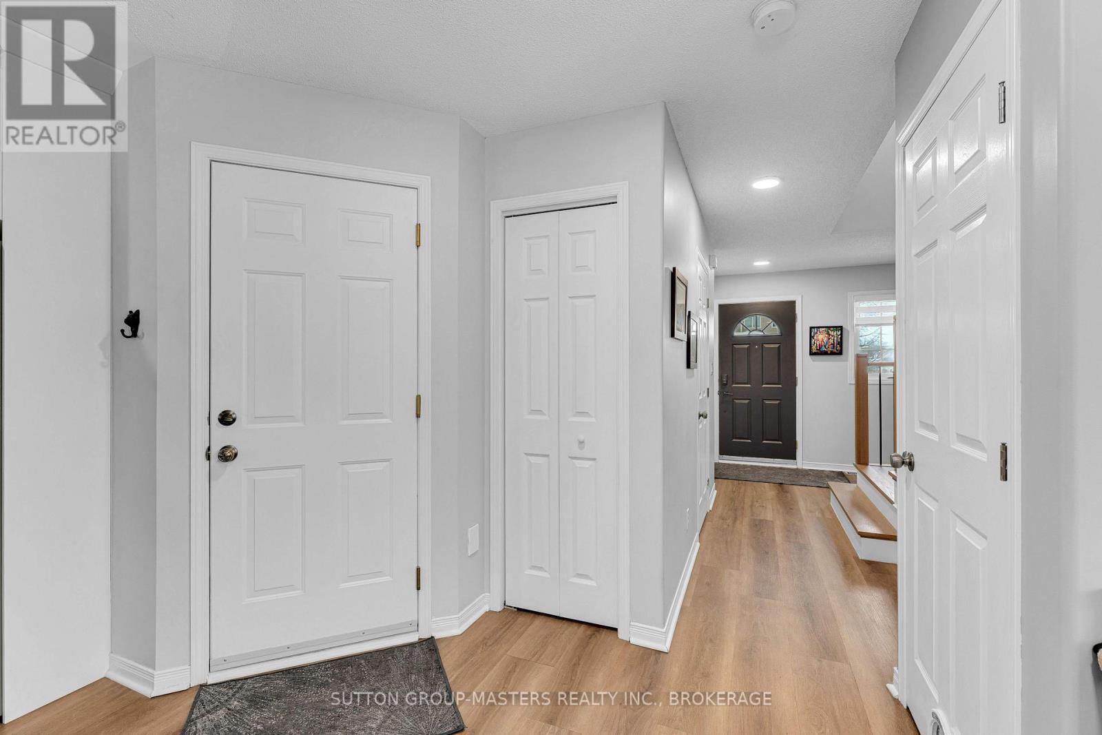 1041 Rainbow Crescent, Kingston (Kingston East (Incl Barret Crt)), ON - Indoor Photo Showing Other Room