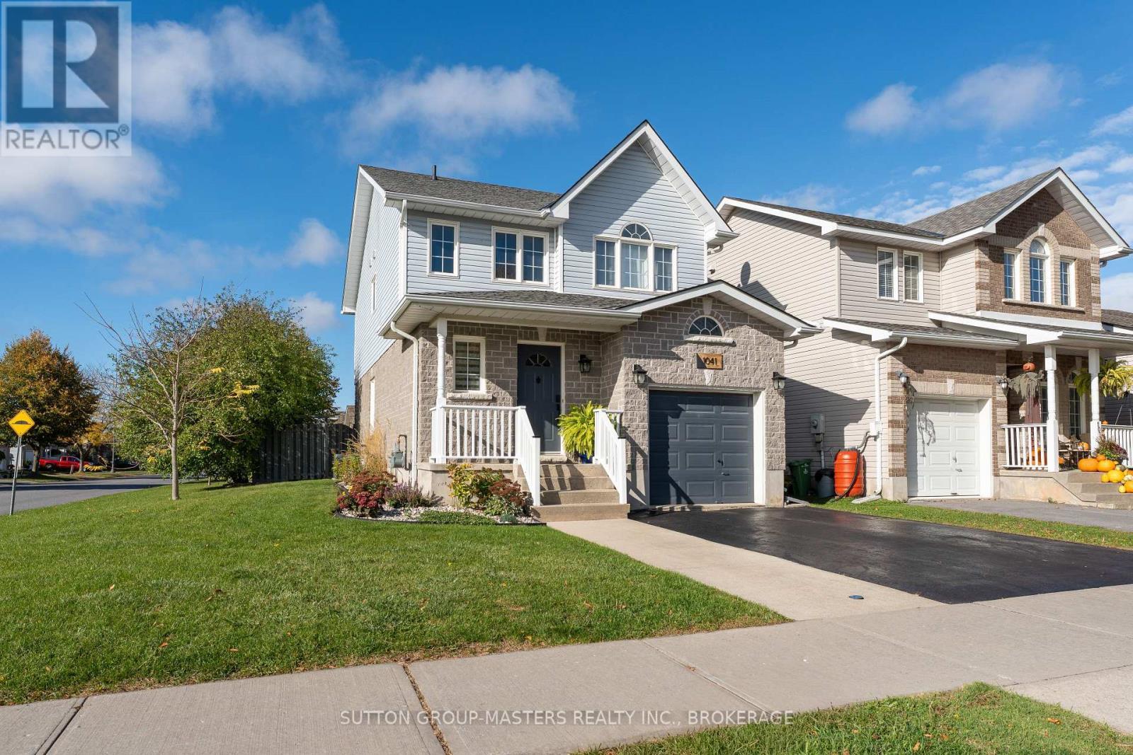 1041 Rainbow Crescent, Kingston (Kingston East (Incl Barret Crt)), ON - Outdoor With Facade
