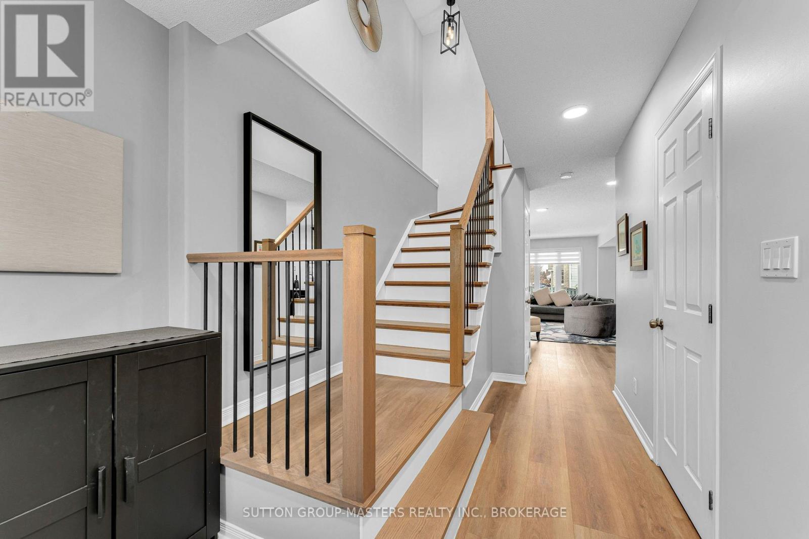 1041 Rainbow Crescent, Kingston (Kingston East (Incl Barret Crt)), ON - Indoor Photo Showing Other Room