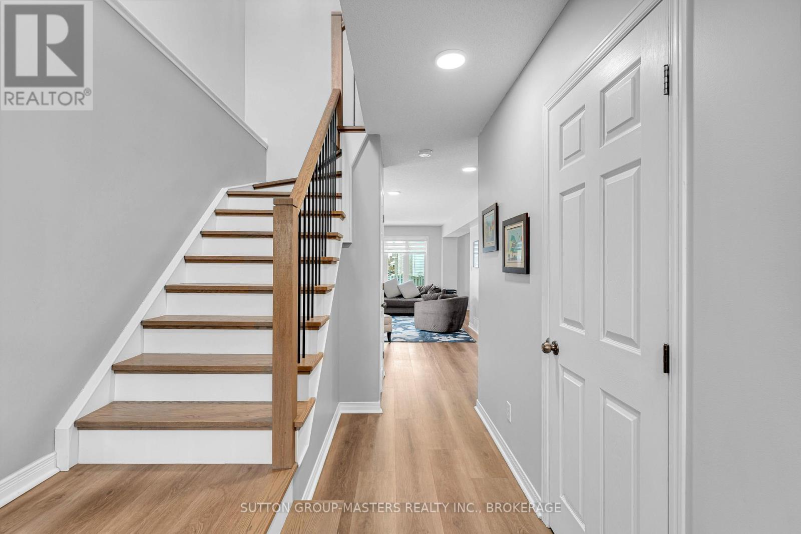 1041 Rainbow Crescent, Kingston (Kingston East (Incl Barret Crt)), ON - Indoor Photo Showing Other Room