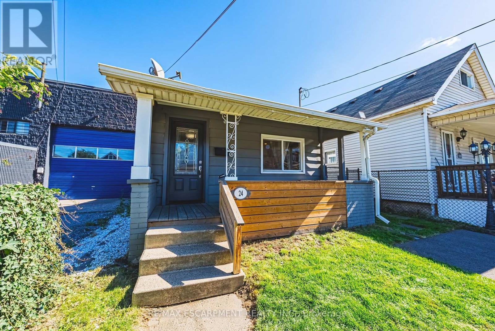 24 Rowanwood Street, Hamilton, ON - Outdoor With Deck Patio Veranda