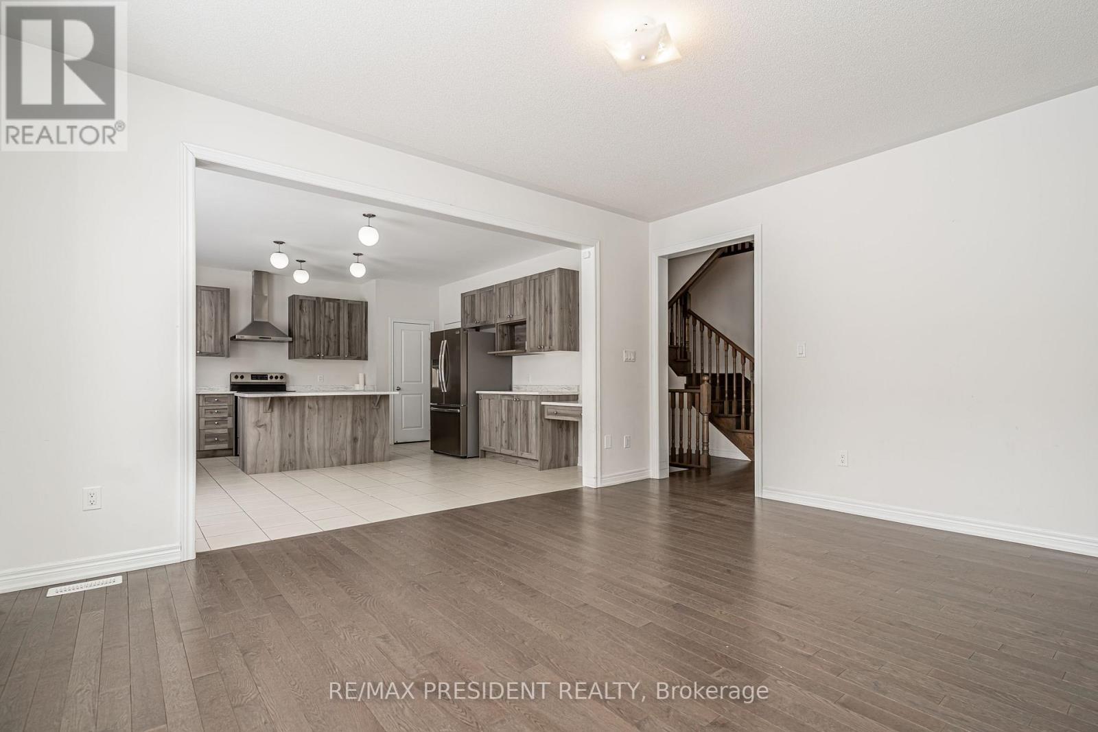 663 Anishinaabe Drive, Shelburne, ON - Indoor