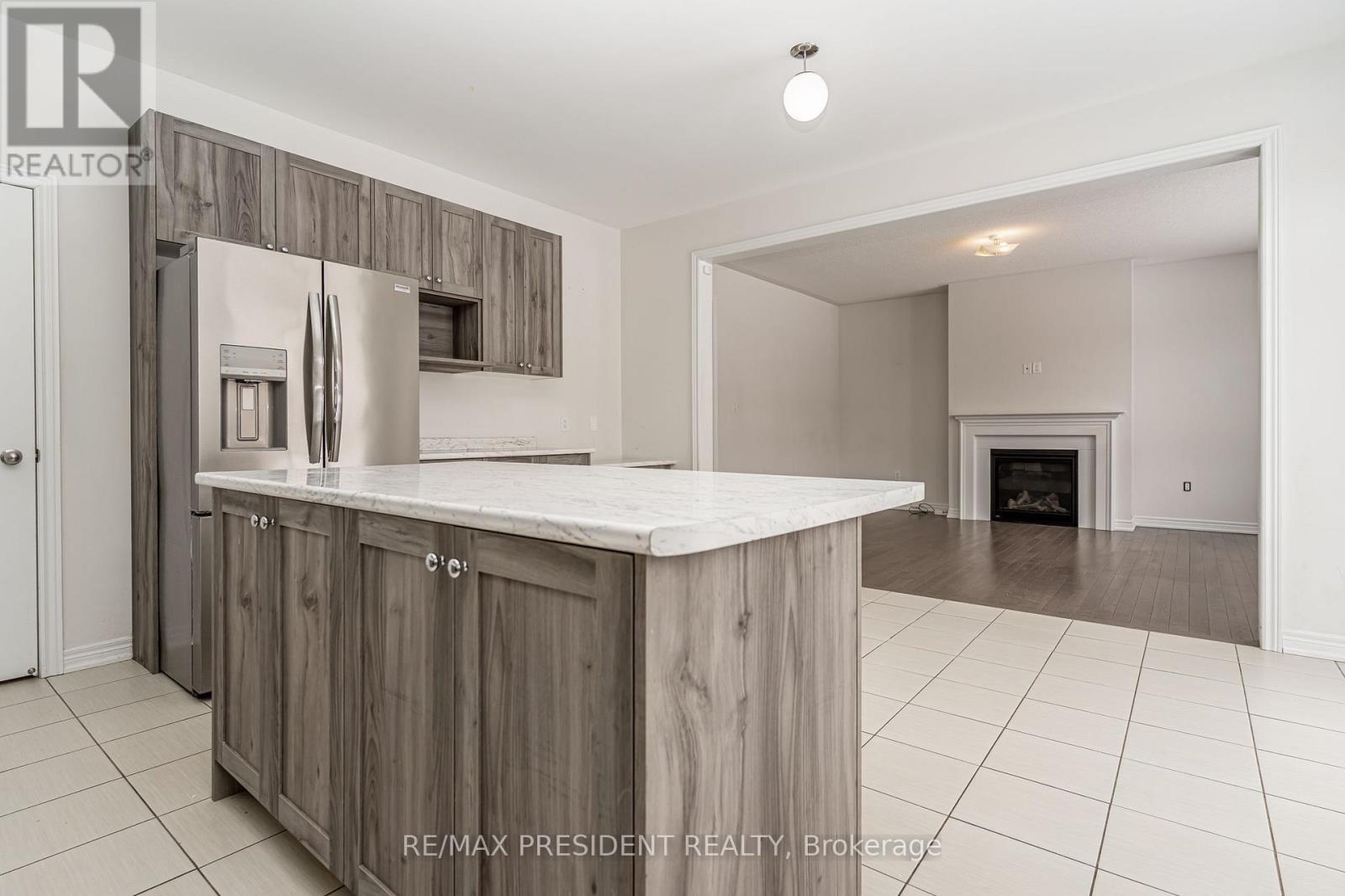 663 Anishinaabe Drive, Shelburne, ON - Indoor With Fireplace