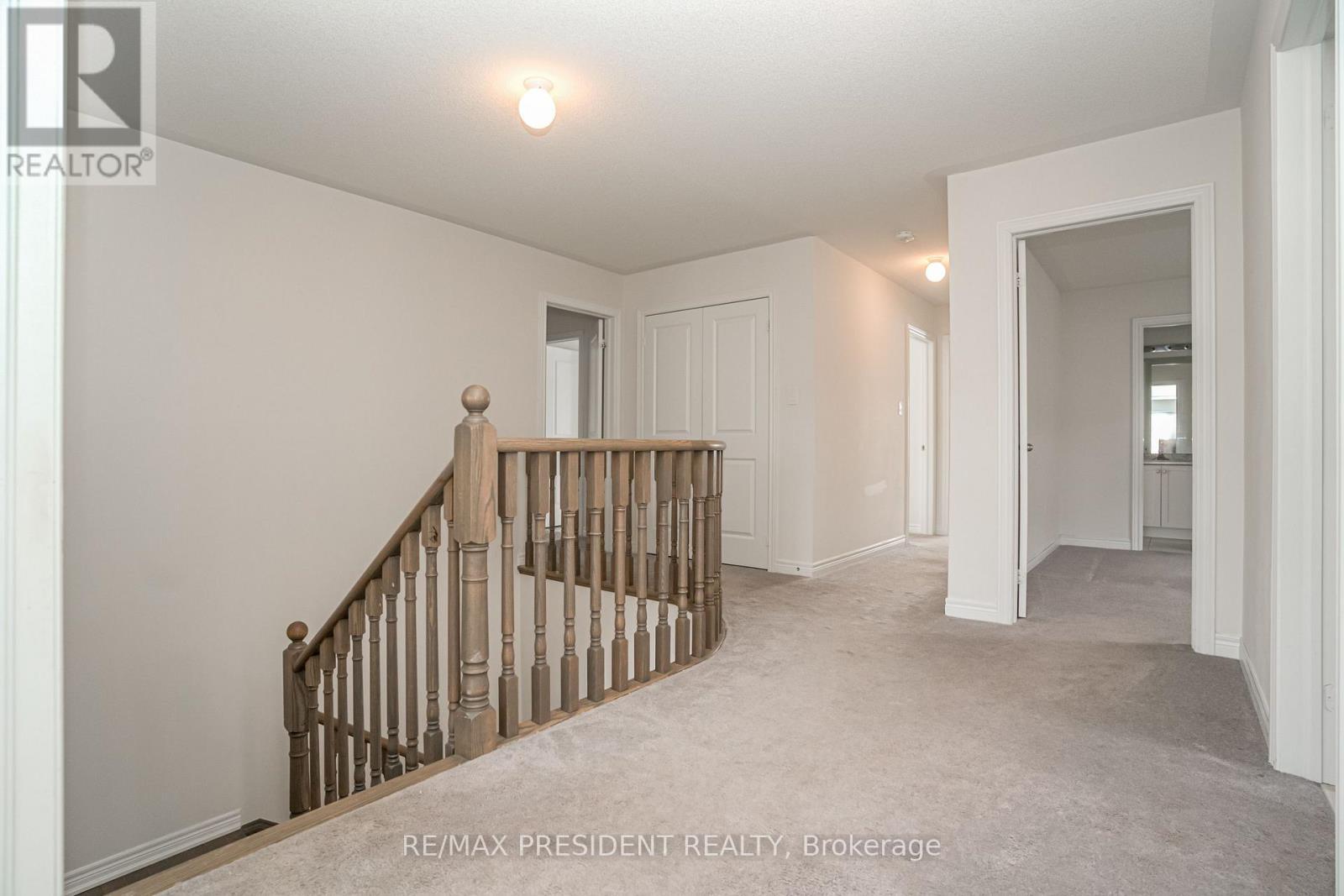 663 Anishinaabe Drive, Shelburne, ON - Indoor Photo Showing Other Room