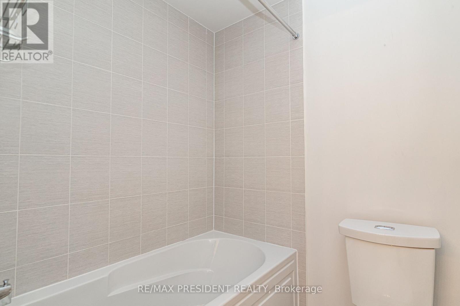 663 Anishinaabe Drive, Shelburne, ON - Indoor Photo Showing Bathroom