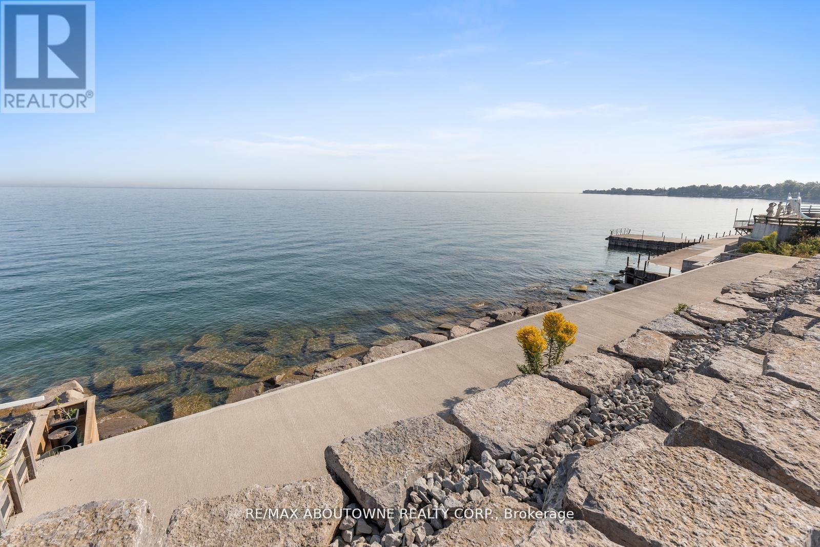 1073 North Service Road, Hamilton, ON - Outdoor With Body Of Water With View