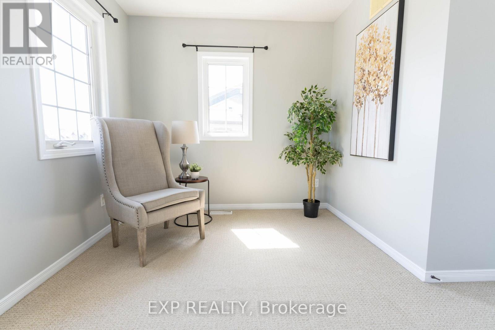 1319 Countrystone Drive, Kitchener, ON - Indoor Photo Showing Other Room