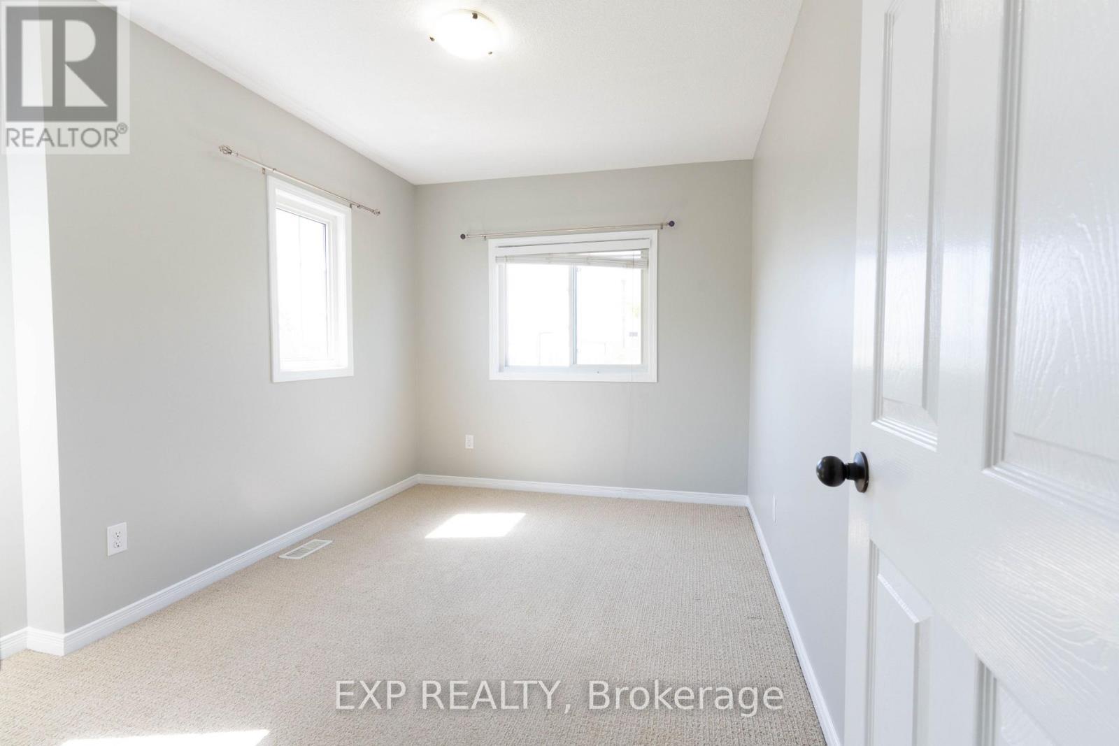 1319 Countrystone Drive, Kitchener, ON - Indoor Photo Showing Other Room
