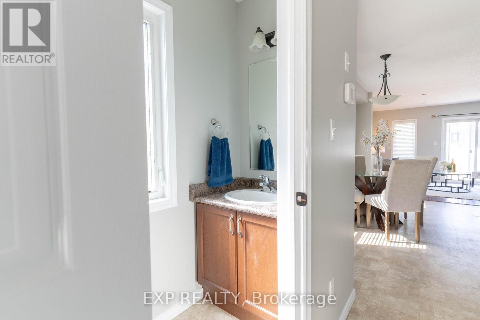 1319 Countrystone Drive, Kitchener, ON - Indoor