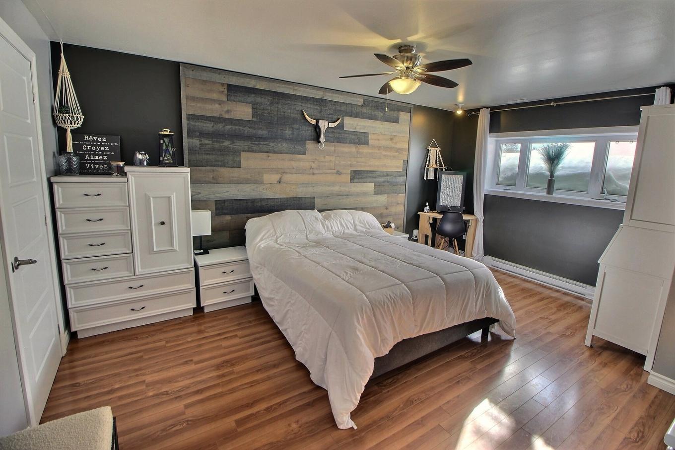 Primary bedroom - 841 4E Avenue E., Amos, QC - Indoor Photo Showing Bedroom