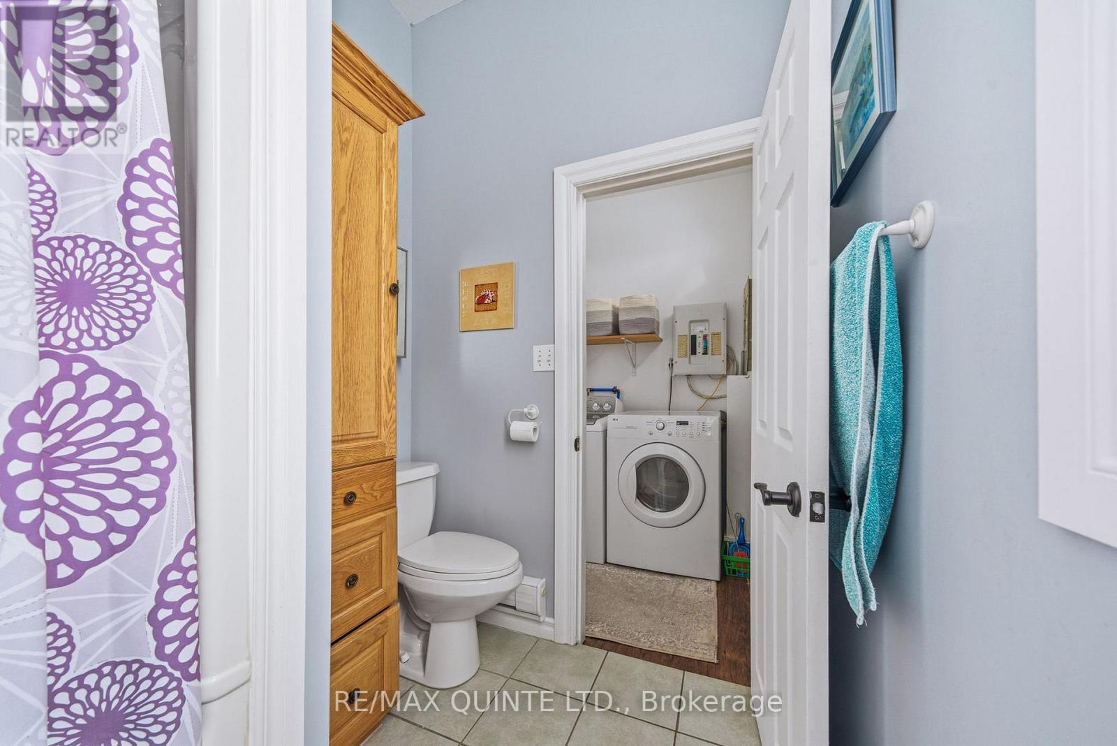 825 Airport Parkway, Belleville (Belleville Ward), ON - Indoor