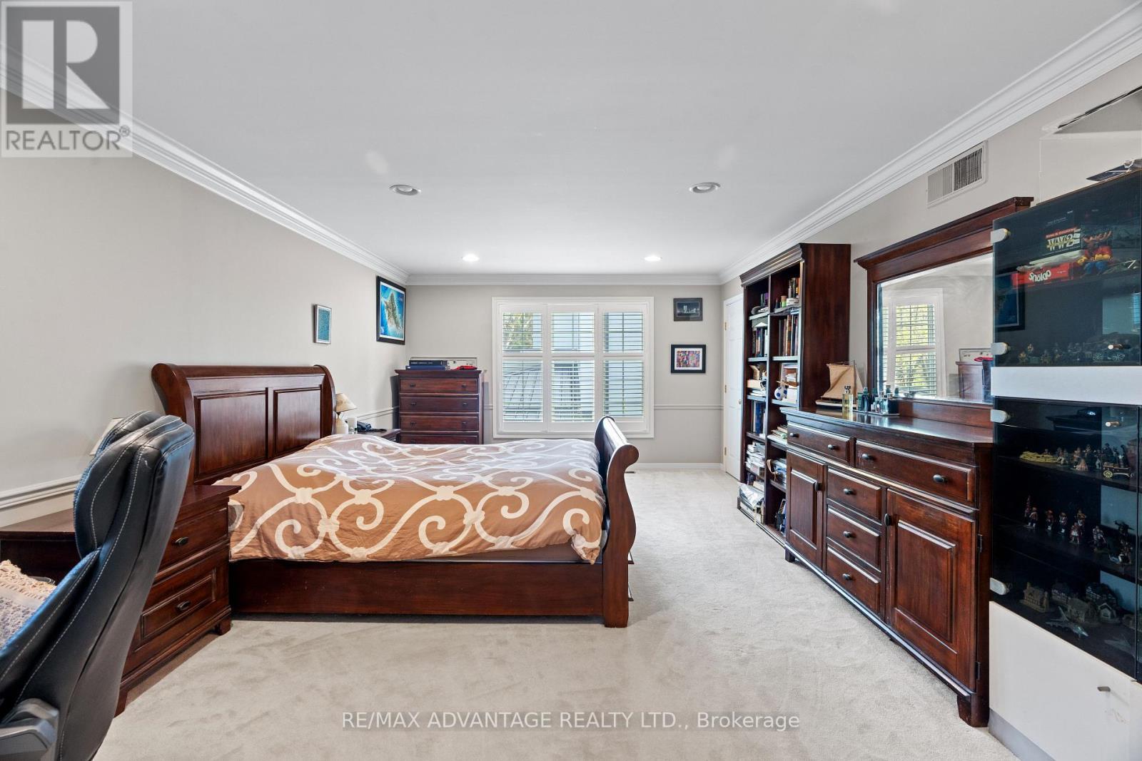 1510 Ryersie Road, London North (North A), ON - Indoor Photo Showing Bedroom