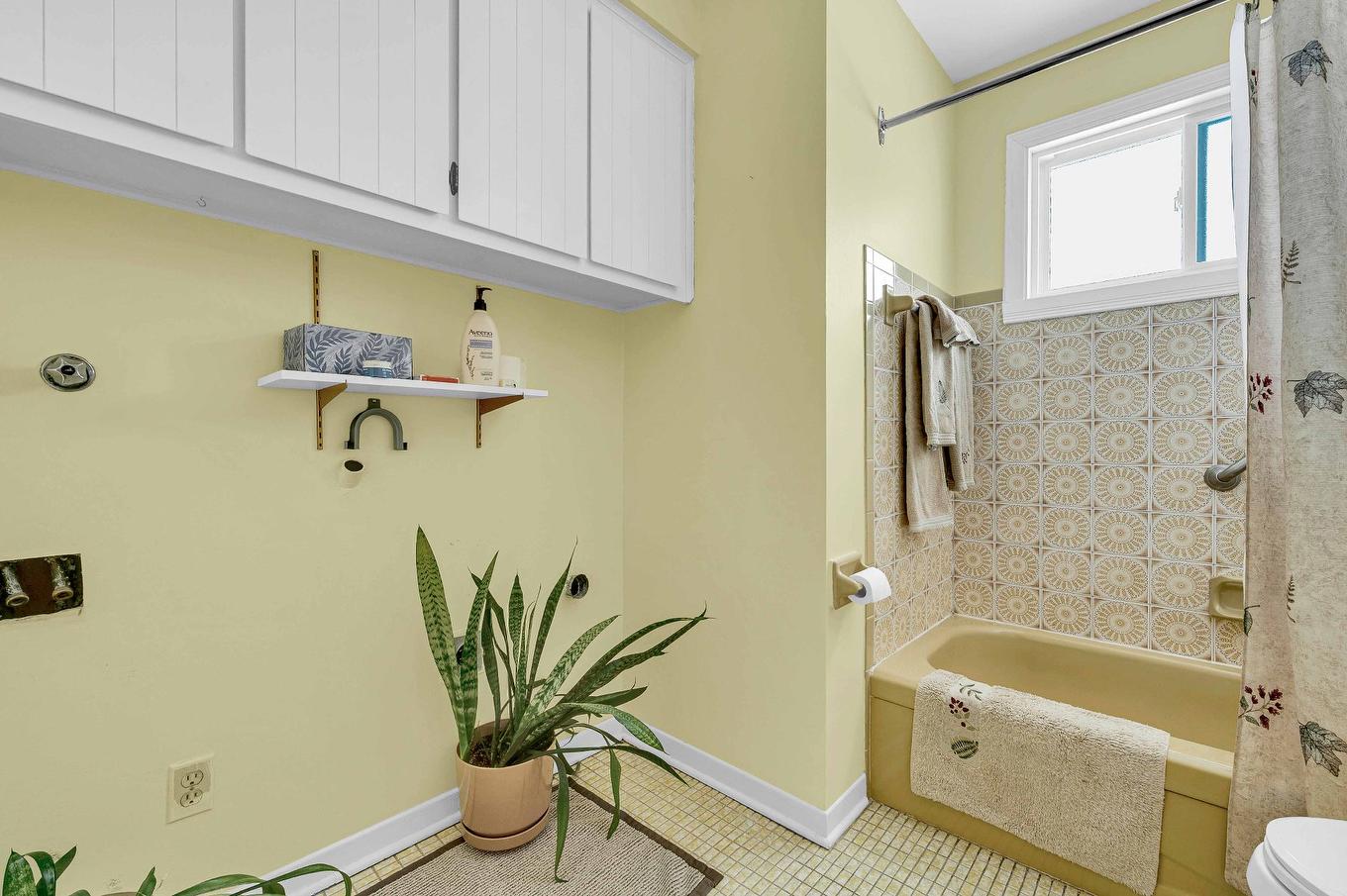 Salle de bains - 3765 Rue De Cambrai, Laval (Saint-François), QC - Indoor Photo Showing Bathroom