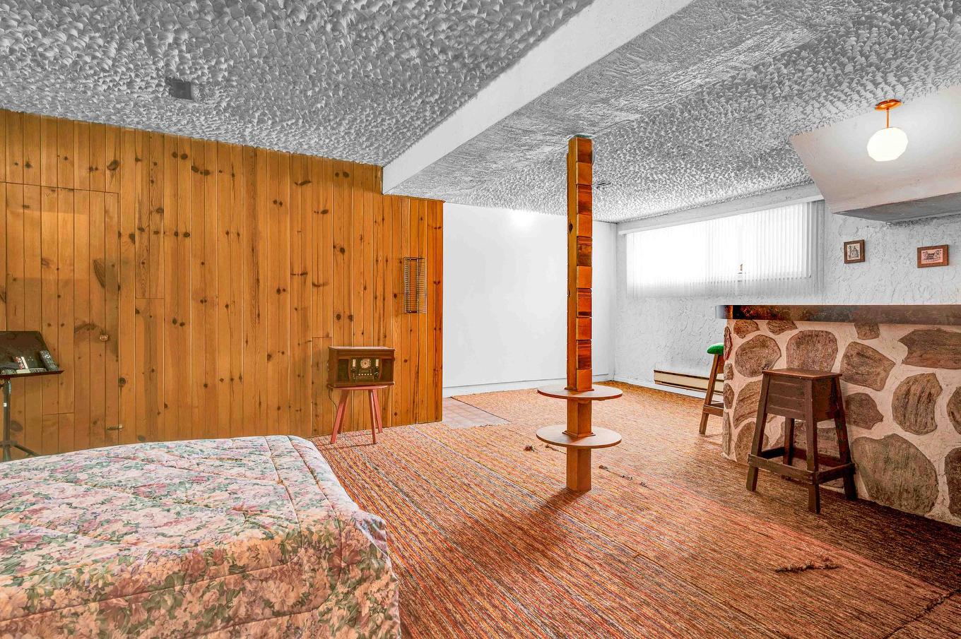 Salle familiale - 3765 Rue De Cambrai, Laval (Saint-François), QC - Indoor