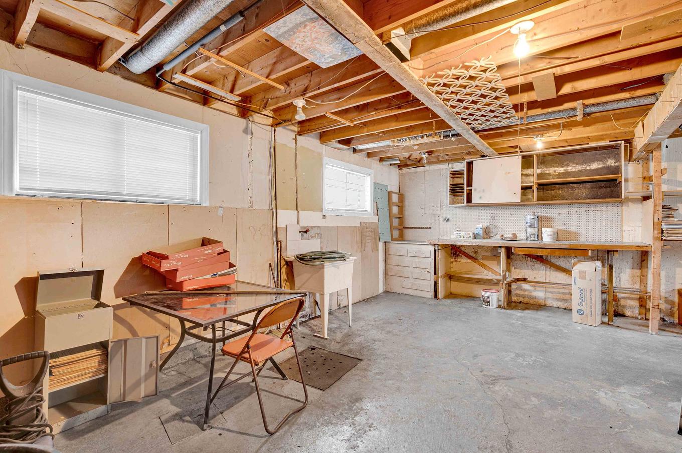 Atelier - 3765 Rue De Cambrai, Laval (Saint-François), QC - Indoor Photo Showing Basement