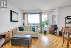 Living Room / Dining Room -