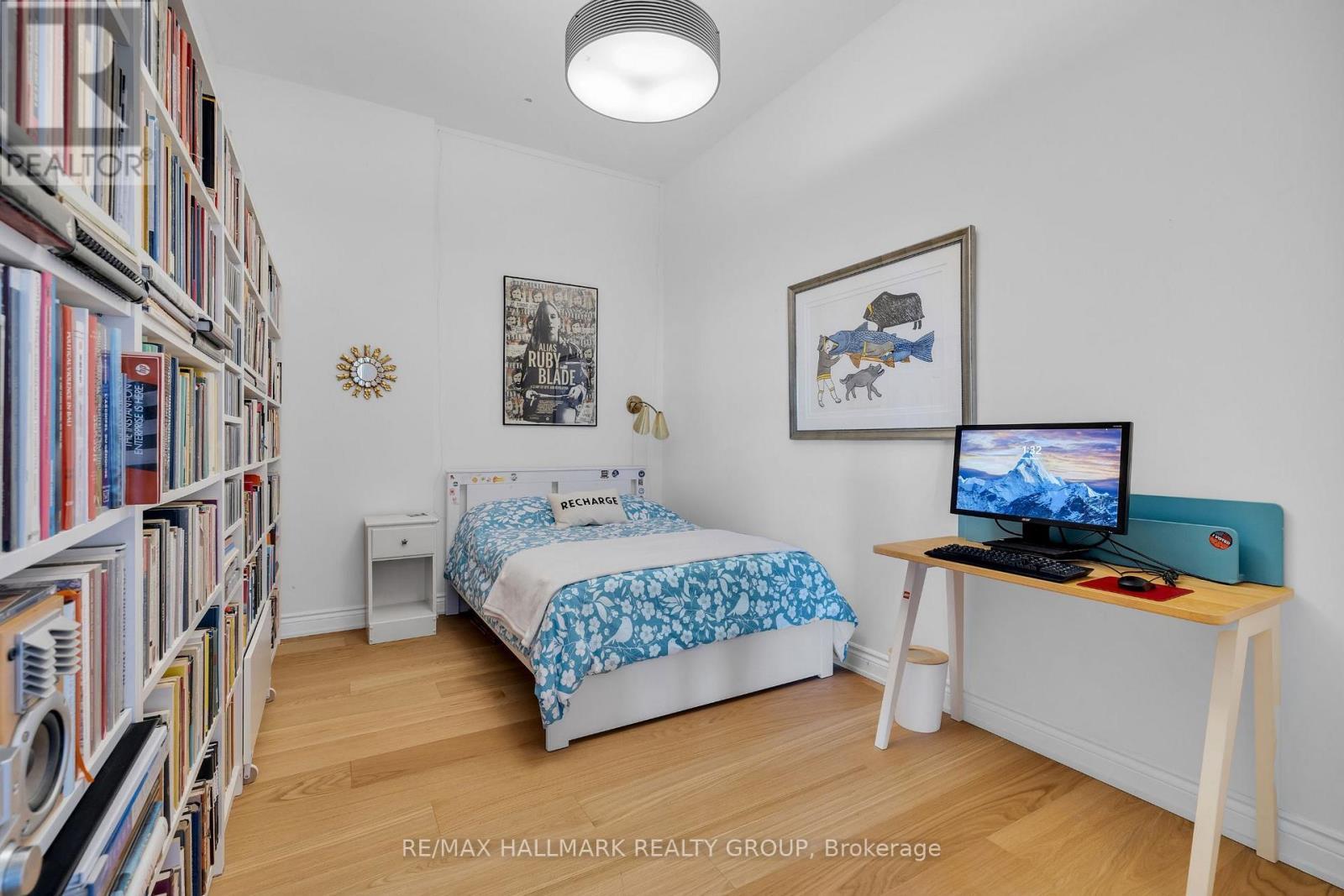 211 - 345 St Denis Street, Ottawa, ON - Indoor Photo Showing Bedroom